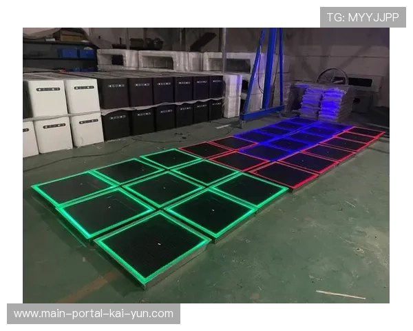 自驱动感应地砖在场馆通道内试点 转化行人步行为应急照明电力